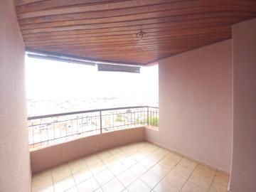 Alugar Apartamentos / Padrão em Ribeirão Preto R$ 940,00 - Foto 2
