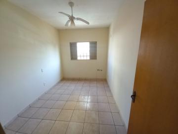 Alugar Apartamentos / Padrão em Ribeirão Preto R$ 1.000,00 - Foto 3