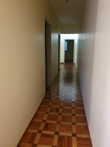 Alugar Casas / Padrão em Ribeirão Preto R$ 1.600,00 - Foto 5