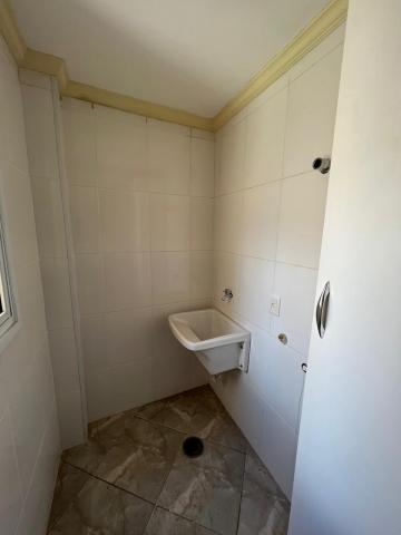 Alugar Apartamentos / Padrão em Ribeirão Preto R$ 1.000,00 - Foto 5