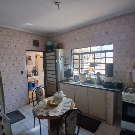 imagem 5 - Casa com 250m² com salão comercial e 2 kitinetes à venda próximo à Avenida Rio Pardo imagem 5 - Casa com 250m² com salão comercial e 2 kitinetes à venda próximo à Avenida Rio Pardo