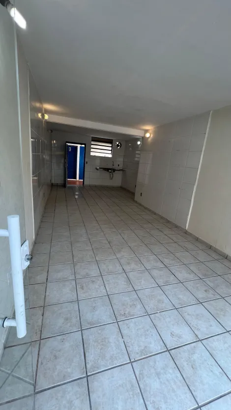imagem 1 - Salão de 40 m² com área de serviços para locação - Centro imagem 1 - Salão de 40 m² com área de serviços para locação - Centro