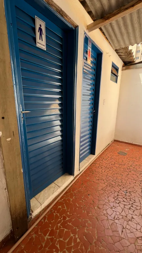 imagem 5 - Salão de 40 m² com área de serviços para locação - Centro imagem 5 - Salão de 40 m² com área de serviços para locação - Centro