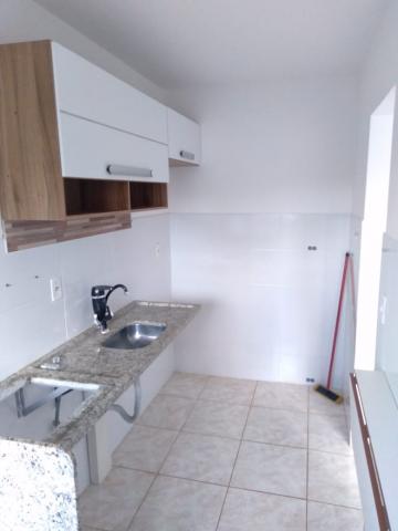 Alugar Apartamentos / Padrão em Ribeirão Preto R$ 800,00 - Foto 3