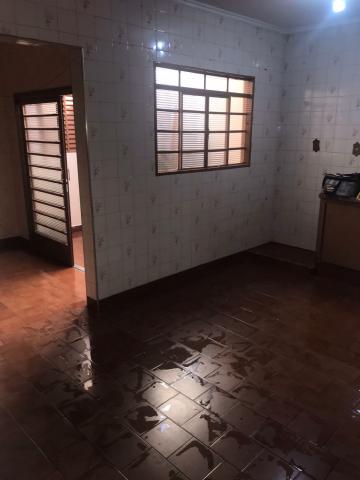 Comprar Casas / Padrão em Ribeirão Preto R$ 340.000,00 - Foto 1
