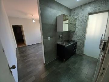 Alugar Apartamentos / Padrão em Ribeirão Preto R$ 1.020,00 - Foto 4