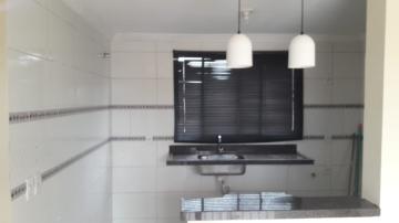 Alugar Apartamentos / Padrão em Ribeirão Preto R$ 550,00 - Foto 2