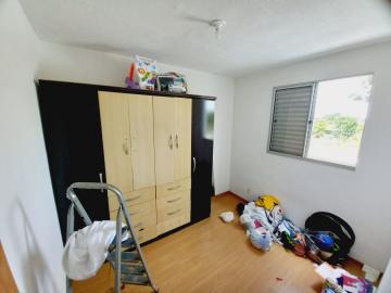 Alugar Apartamentos / Padrão em Ribeirão Preto R$ 800,00 - Foto 1