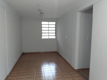 Alugar Apartamentos / Padrão em Ribeirão Preto R$ 1.000,00 - Foto 1