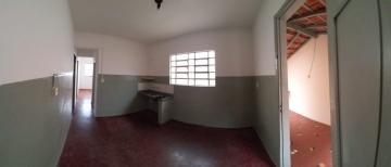 Alugar Casas / Padrão em Ribeirão Preto R$ 980,00 - Foto 7