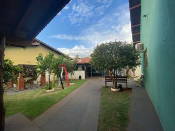 Comprar Casas / Padrão em Jardinópolis R$ 450.000,00 - Foto 3