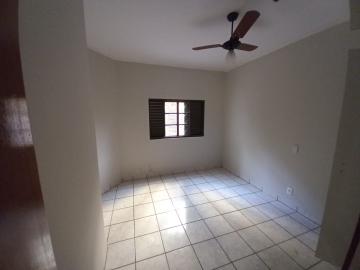 Alugar Apartamentos / Padrão em Ribeirão Preto R$ 1.150,00 - Foto 4