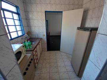 Alugar Apartamentos / Padrão em Ribeirão Preto R$ 800,00 - Foto 5