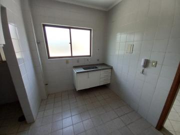 Alugar Apartamentos / Padrão em Ribeirão Preto R$ 900,00 - Foto 3