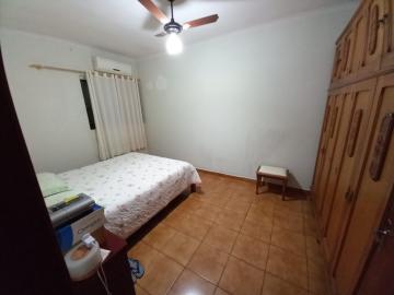 Alugar Casas / Padrão em Ribeirão Preto R$ 1.300,00 - Foto 5