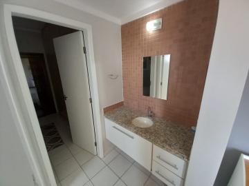 Alugar Apartamentos / Padrão em Ribeirão Preto R$ 1.990,00 - Foto 4