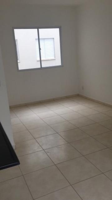 Alugar Apartamentos / Padrão em Ribeirão Preto R$ 650,00 - Foto 2