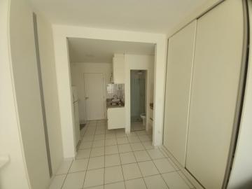 Apartamento / Kitchenet / Flat em Ribeirão Preto Alugar por R$1.000,00