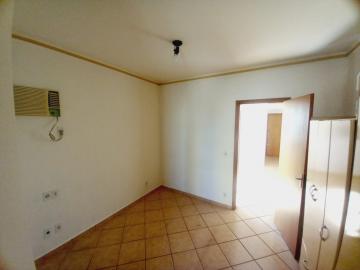 Alugar Apartamentos / Padrão em Ribeirão Preto R$ 930,00 - Foto 4