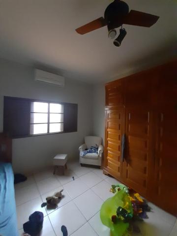 Comprar Casas / Padrão em Ribeirão Preto R$ 400.000,00 - Foto 4