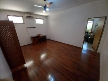 Alugar Casas / Padrão em Ribeirão Preto R$ 3.000,00 - Foto 1