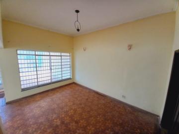 Alugar Casas / Padrão em Ribeirão Preto R$ 2.500,00 - Foto 2