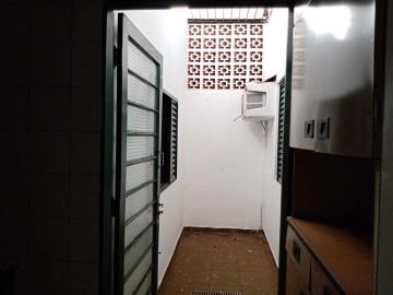 Alugar Casas / Padrão em Ribeirão Preto R$ 1.600,00 - Foto 9