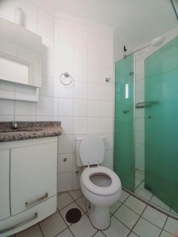 Alugar Apartamentos / Padrão em Ribeirão Preto R$ 1.100,00 - Foto 3
