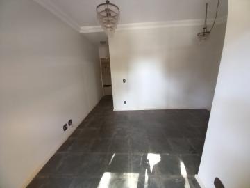 Alugar Apartamentos / Padrão em Ribeirão Preto R$ 750,00 - Foto 3