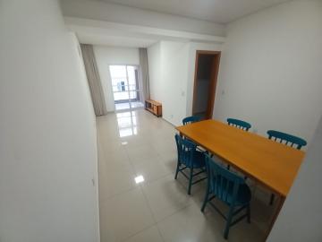 Alugar Apartamentos / Padrão em Ribeirão Preto R$ 1.600,00 - Foto 1