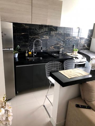 Alugar Apartamentos / Padrão em Ribeirão Preto R$ 700,00 - Foto 2