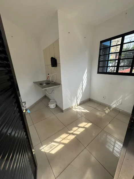 imagem 3 - Terreno comercial de 336m² com 01 lavabo para locação - Centro imagem 3 - Terreno comercial de 336m² com 01 lavabo para locação - Centro