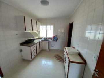 Alugar Apartamentos / Padrão em Ribeirão Preto R$ 1.400,00 - Foto 5