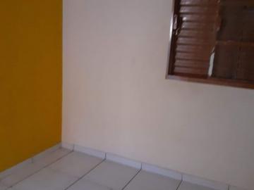 Alugar Casas / Padrão em Ribeirão Preto R$ 1.100,00 - Foto 6