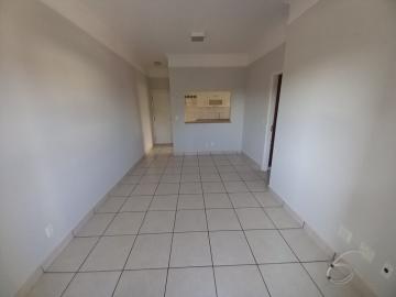 Alugar Apartamentos / Padrão em Ribeirão Preto R$ 900,00 - Foto 1