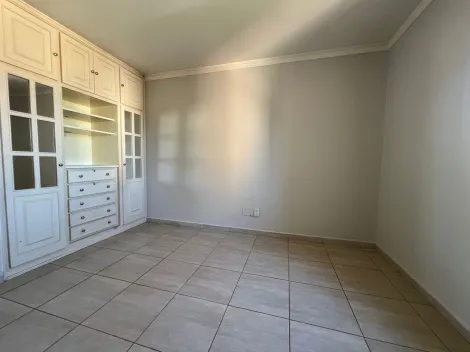 Alugar Apartamentos / Padrão em Ribeirão Preto R$ 2.400,00 - Foto 4