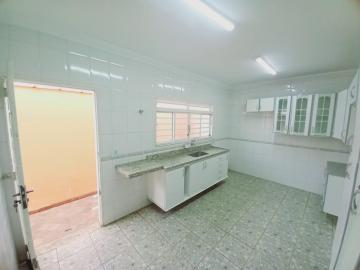 Alugar Casas / Padrão em Ribeirão Preto R$ 2.000,00 - Foto 4