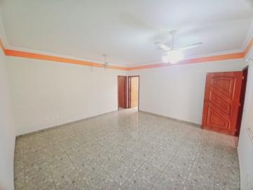 Alugar Casas / Padrão em Ribeirão Preto R$ 2.000,00 - Foto 2