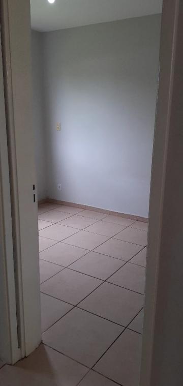 Comprar Apartamentos / Padrão em Ribeirão Preto R$ 170.000,00 - Foto 4