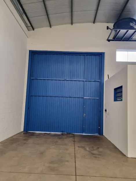 imagem 1 - Galpão de 200 m² com portão entrada para carretas para locação - Parque Anhanguera imagem 1 - Galpão de 200 m² com portão entrada para carretas para locação - Parque Anhanguera