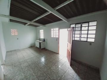 Alugar Casas / Padrão em Ribeirão Preto R$ 700,00 - Foto 5