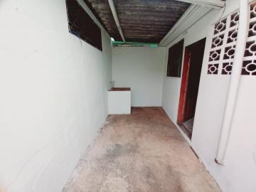 Alugar Casas / Padrão em Ribeirão Preto R$ 700,00 - Foto 15