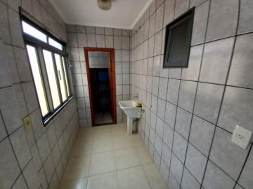 Alugar Apartamentos / Padrão em Ribeirão Preto R$ 1.600,00 - Foto 5