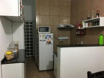 Comprar Casas / Padrão em Ribeirão Preto R$ 185.000,00 - Foto 4