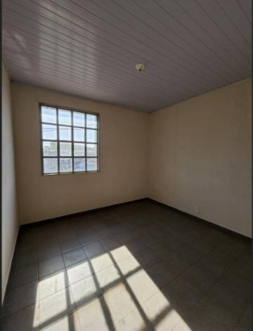Alugar Casas / Padrão em Ribeirão Preto R$ 800,00 - Foto 7