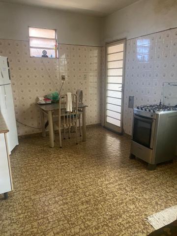 Alugar Casas / Padrão em Ribeirão Preto R$ 1.100,00 - Foto 1