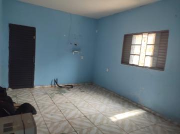 Alugar Casas / Padrão em Ribeirão Preto R$ 800,00 - Foto 4