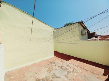 Alugar Casas / Padrão em Ribeirão Preto R$ 800,00 - Foto 13