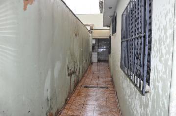 Alugar Casas / Padrão em Ribeirão Preto R$ 900,00 - Foto 18