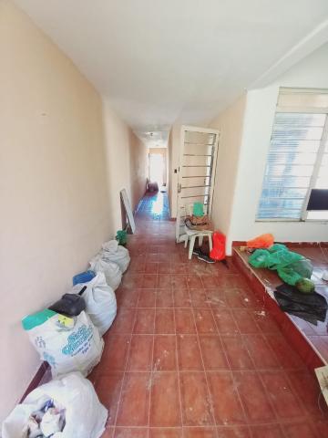 Alugar Casas / Padrão em Ribeirão Preto R$ 800,00 - Foto 16